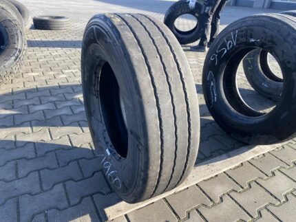  Opona ciężarowa używana naczepowa 235/75R17.5 UNIROYAL TH40 / 6-7mm