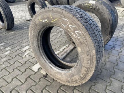 Opona ciężarowa używana napędowa 245/70R19.5 SEMPERIT EURO-DRIVE / 8-11mm