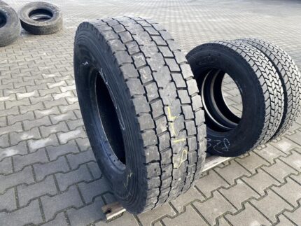  Opona ciężarowa używana napędowa 305/70R19.5 PIRELLI TR:01 / 9-11mm