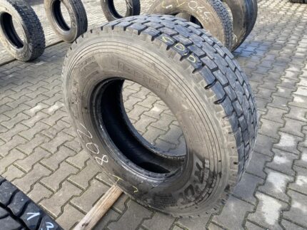 Opona ciężarowa używana napędowa 305/70R19.5 PIRELLI TR:01 / 9-11mm