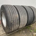  Zestaw opon do przyczep rolniczych KOŁA BEZDĘTKOWE PPRZYCZEPA HL 385/65R22.5 NA 8 OTWORÓW 11,75''