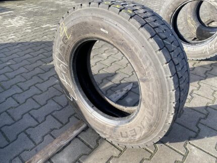 Opona ciężarowa używana napędowa 215/75R17.5 FALKEN BI856 / 11mm