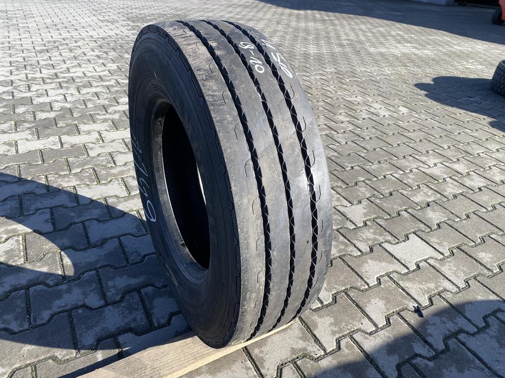 Opony ciężarowe Opona ciężarowa używana naczepowa 245/70R17.5 SEMPERIT RUNNER T2 / 9-10mm