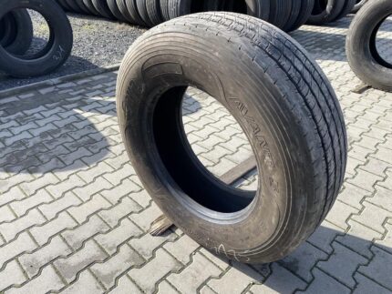 Opona ciężarowa używana prowadząca 315/70R22.5 SAVA AVANT 5 / 9-10mm
