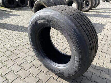 Opona ciężarowa używana naczepowa 385/55R22.5 GOODYEAR KMAX T GEN-2 / 11-12mm