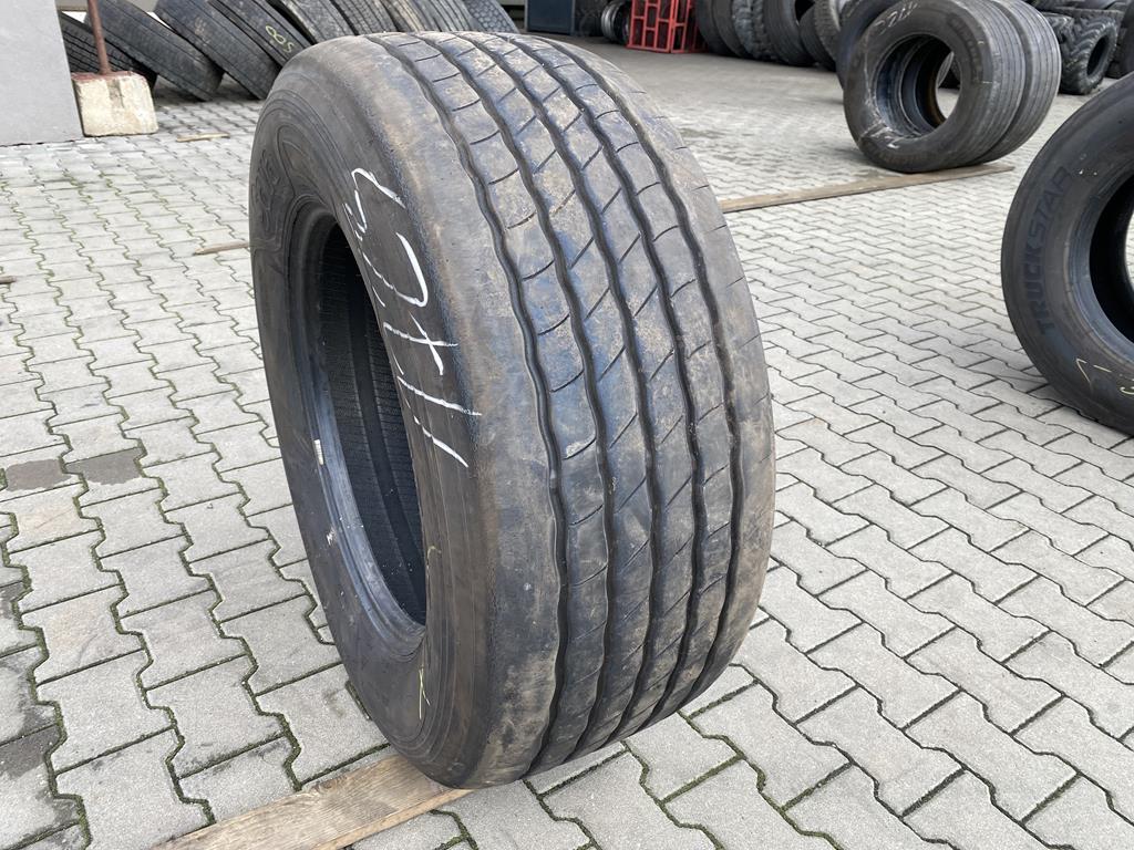 Opony ciężarowe Opona ciężarowa używana naczepowa 385/55R22.5 SAVA CARGO 5 / 8mm