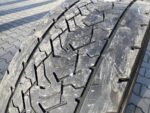 Opona używana ciężarowa napędowa 295/60R22.5 GOODYEAR KMAX D A / 6-7mm