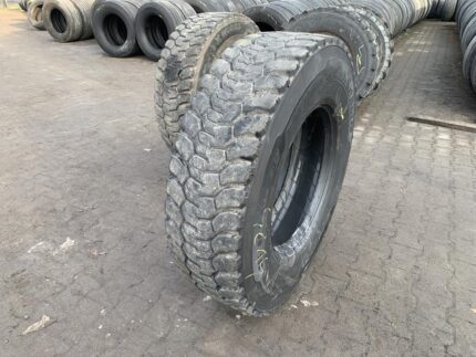  Opona ciężarowa używana napędowa budowlana 315/80R22.5 MICHELIN X WORKS D / 16-18mm