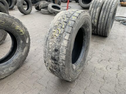  Opona używana ciężarowa napędowa 265/70R17.5 BRIDGESTONE R-DRIVE 002 / 4-6mm