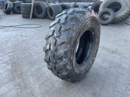  Opona używana przemysłowa do ładowarki  365/70R18 MITAS EM-01