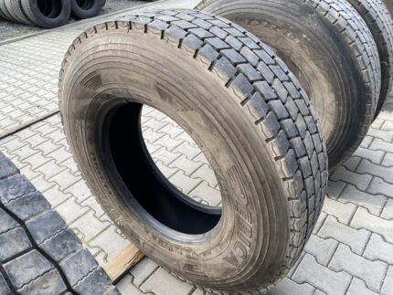 Używana opona ciężarowa napędowa 315/80R22.5 DĘBICA DRD2 / 13-15mm