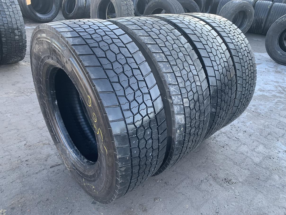 Opony ciężarowe Opony używane ciężarowe napędowe 315/70R22.5 BRIDGESTONE ENLITEN ECOPIA DRIVE / POGŁĘBIANE