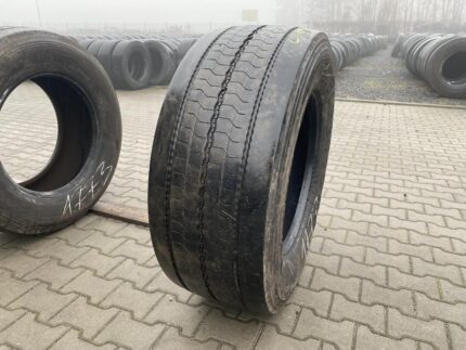  Opona ciężarowa używana prowadząca 385/55R22.5 FIRESTONE FS 422 PLUS / 8-9mm