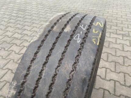 Opona ciężarowa używana naczepowa 245/70R19.5 SEMPERIT RUNNER T2 / 7-8mm