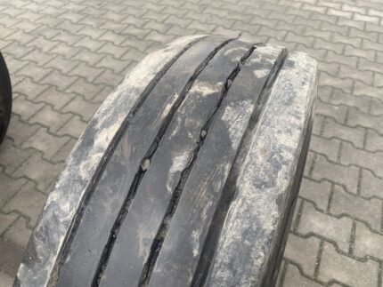 Opona ciężarowa używana naczepowa 265/70R19.5 CONTINENTAL CONTI HYBRID HT3 / 9-10mm