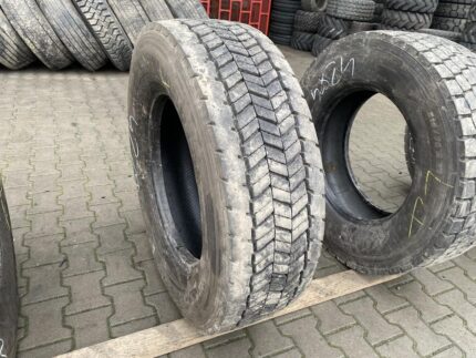 Opony ciężarowe używane napędowe 315/70R22.5 SEMPERIT RUNNER D2 / 12mm