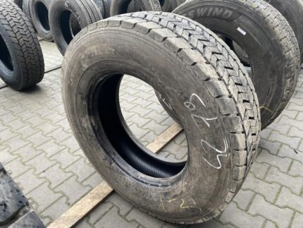 Opony ciężarowe używane napędowe 315/70R22.5 SEMPERIT RUNNER D2 / 12mm