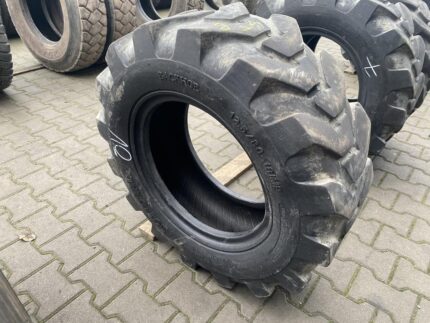 Opona do maszyn budowlanych 12.5/80-18 SOLIDEAL BACKHOE IMP / 40% BIEŻNIKA