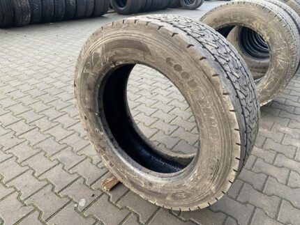 Opona używana ciężarowa napędowa 295/60R22.5 GOODYEAR KMAX D A / 7mm