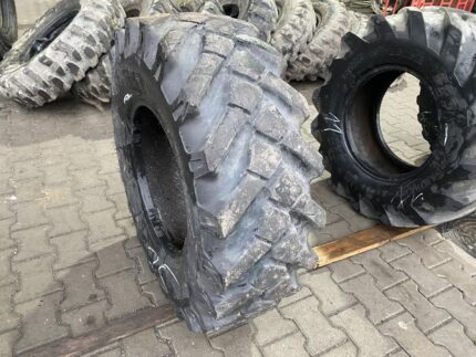 Opona przemysłowa do maszyn 12.5-18 12.5/80-18 BKT MP567 / 70% Bieżnika