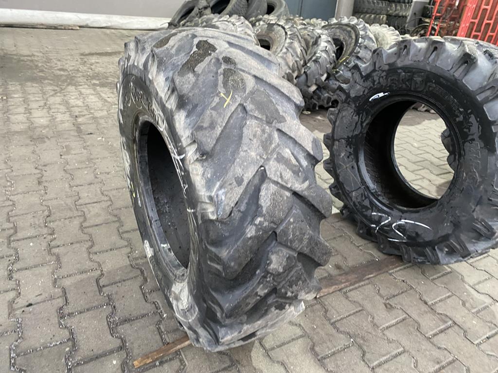 Opony przemysłowe Opona przemysłowa do maszyn 12.5-18 12.5/80-18 BKT MP567 / 30% Bieżnika