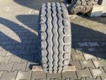Opona do maszyn rolniczych 10.5/80-18 BKT IMPLEMENT AW-702 / 90% Bieżnika