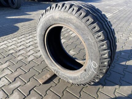 Opona do maszyn rolniczych 10.5/80-18 BKT IMPLEMENT AW-702 / 90% Bieżnika