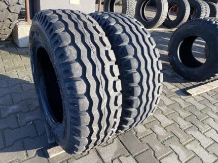  Opona do maszyn rolniczych 10.5/80-18 BKT IMPLEMENT AW-702 / 100% Bieżnika