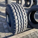  Opona do maszyn rolniczych 13.0/75-16 BKT IMPLEMENT AW702 / 90% Bieżnika