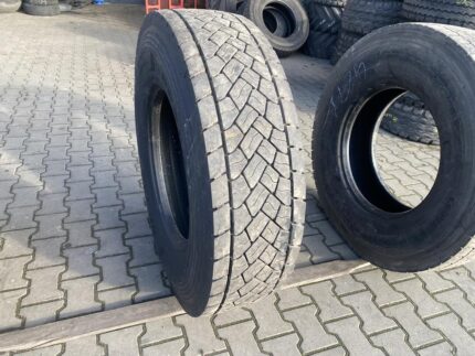 Opona ciężarowa używana napędowa 315/80R22.5 DUNLOP SP446 / 15-17mm