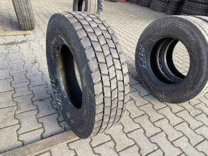 Opona ciężarowa używana napędowa 235/75R17.5 LAUFENN LZ22 / 8-10mm