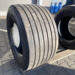  Opona ciężarowa używana naczepowa 445/45R19.5 GOODYEAR KMAX T GEN-2 / 7mm
