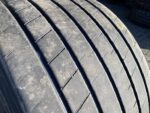 Opona ciężarowa używana naczepowa 435/50R19.5 DUNLOP SP247 / 6-7mm