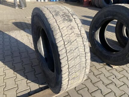  Opona ciężarowa używana napędowa 315/70R22.5 MICHELIN XMULTI D / 6-8mm