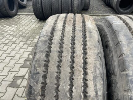 Opony używane do przyczepy rolniczej 365/80R20 14.5R20 UNIROYAL MONOPOLY R300  / 13-14mm