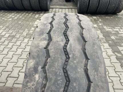Opona ciężarowa używana prowadząca 13R22.5 BRIDGESTONE M-STEER 001 / 7-8mm