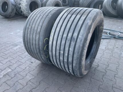  Opony używane ciężarowe naczepowe do megi 445/45R19.5 PIRELLI ST:01 / 11-12mm