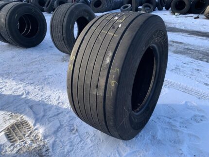 Opona używana ciężarowa naczepowa mega 435/50R19.5 GOODYEAR FUELMAX T / 5-6mm