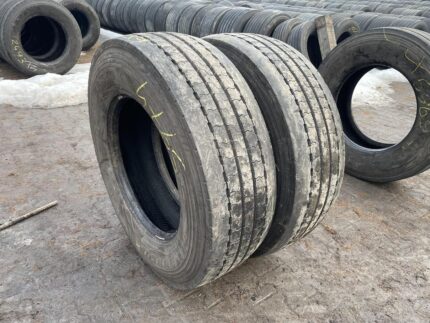 Opony używane ciężarowe przednie 315/70R22.5 DUNLOP SP 346+ / 9-11mm