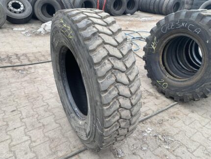 Opona używana ciężarowa napędowa budowlana 315/80R22.5 BIEŻNIKOWANA TYP FIRESTONE FD833 / 13-14mm