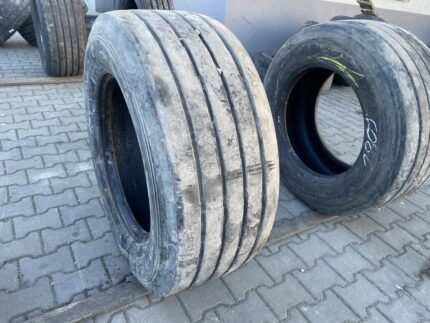 Opona ciężarowa używana naczepowa 385/55R22.5 GOODYEAR KMAX T / 12mm