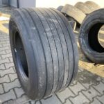  Opona używana ciężarowa naczepowa 435/50R19.5 GOODYEAR FUEALMAX T / 5-6mm
