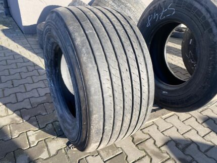 Opona ciężarowa używana naczepowa 435/50R19.5 DUNLOP SP252 / 9mm