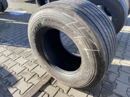 Opona ciężarowa używana naczepowa 435/50R19.5 DUNLOP SP252 / 9mm