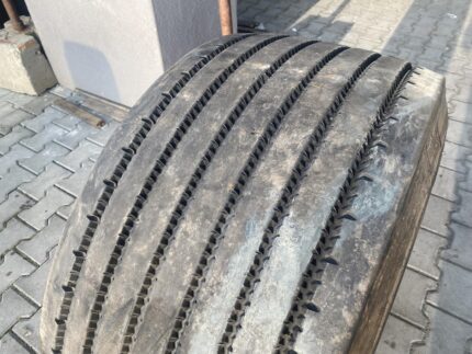 Opona ciężarowa używana do naczepy 435/50R19.5 ATHOS HG2157 /10-11mm