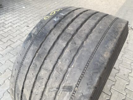 Opona używana ciężarowa 435/50R19.5 BARKLEY BLT03 / 7-8mm
