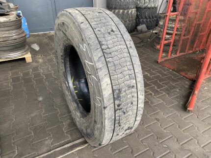 Używana opona ciężarowa napędowa 315/80R22.5 BRIDGESTONE ECOPIA DRIVE / 8mm
