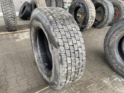Opona ciężarowa używana napędowa 315/70R22.5 BIEŻNIKOWANA TYP RINGTREAD RDG101 / 20-21mm