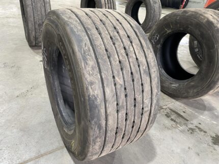 Opona ciężarowa używana naczepowa 445/45R19.5 MICHELIN XMULTI T HL / 9-10mm