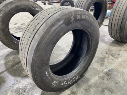 Opona ciężarowa używana prowadąca 355/50R22.5 MICHELIN X MULTI Z / 7-8mm